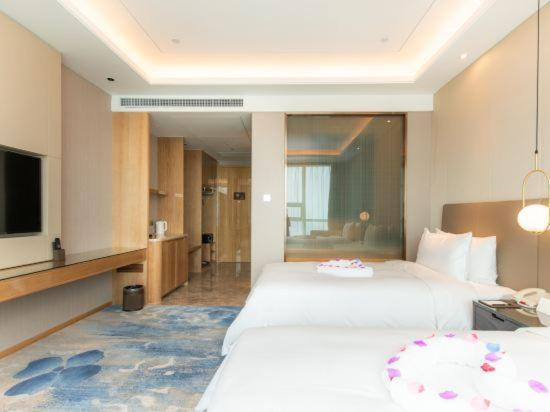 Auto City Ruili Hotel Jiading Екстер'єр фото